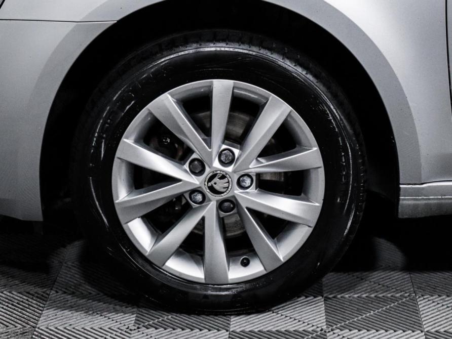 Skoda Octavia III (A7) Рестайлинг Москва  - изображение 15