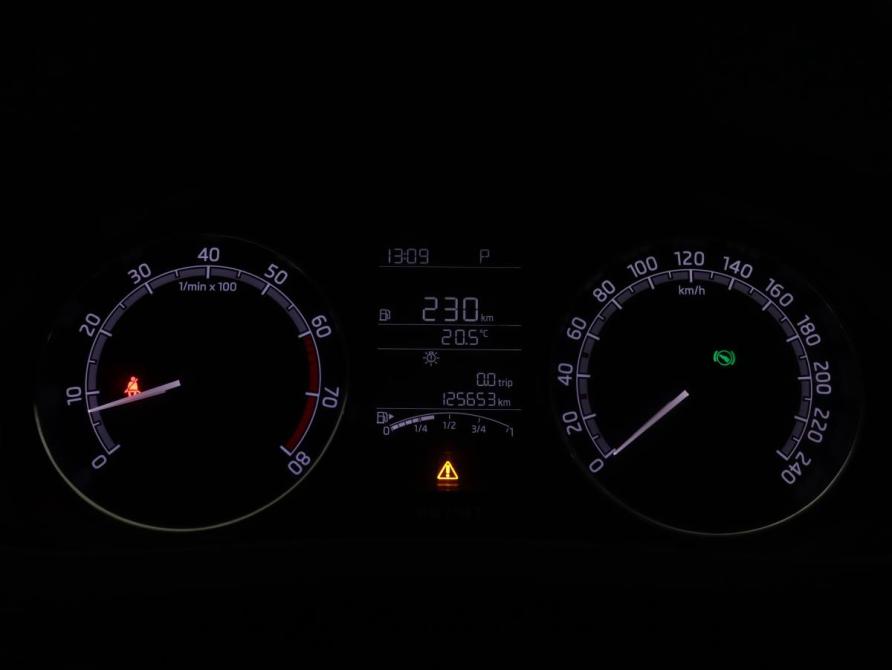 Skoda Rapid I Рестайлинг Москва  - изображение 9