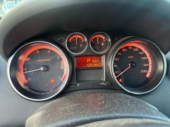 Peugeot 408 I с пробегом 2012 года, цена 200 000 рублей, 204000 км, седан, Автокод Объявления