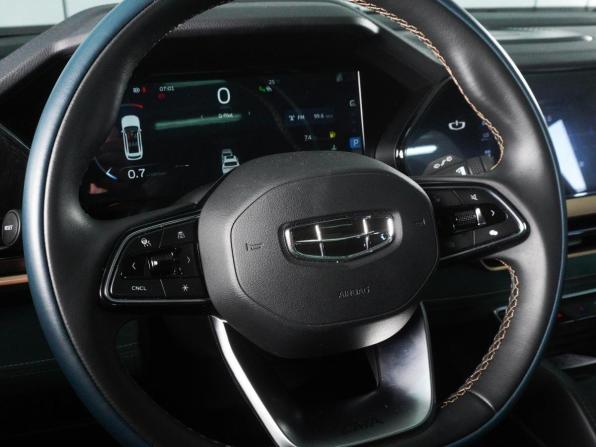 Geely Monjaro I с пробегом 2023 года, цена 3 149 000 рублей, 50085 км, внедорожник, Автокод Объявления