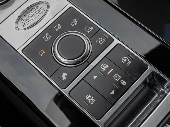 Land Rover Discovery V Рестайлинг с пробегом 2020 года, цена 4 240 000 рублей, 414068 км, внедорожник, Автокод Объявления