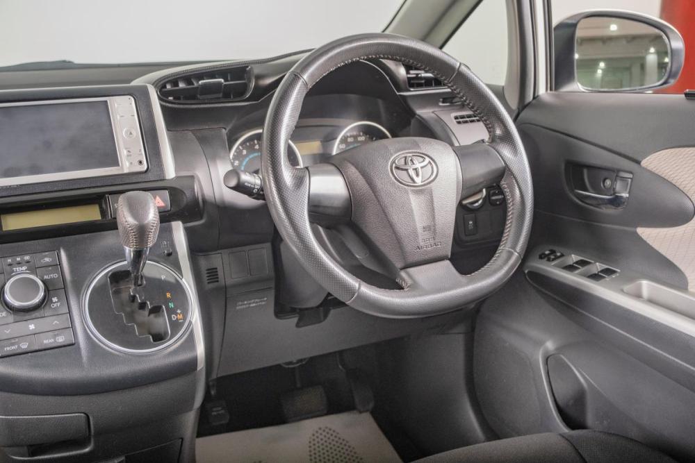 Toyota Wish II Томск  - изображение 10