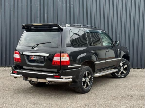 Toyota Land Cruiser 100 Series Рестайлинг 2 с пробегом 2006 года, цена 1 910 000 рублей, 271700 км, внедорожник, Автокод Объявления