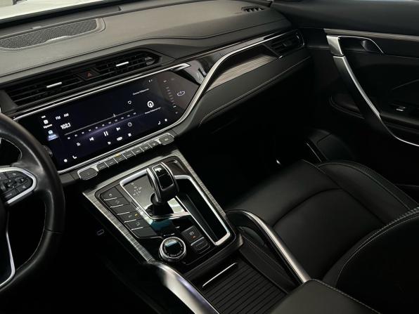 Geely Atlas Pro с пробегом 2023 года, цена 2 249 000 рублей, 61843 км, внедорожник, Автокод Объявления