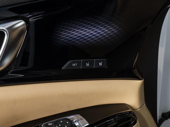 Kia Carnival IV с пробегом 2020 года, цена 4 699 000 рублей, 64832 км, минивэн, Автокод Объявления