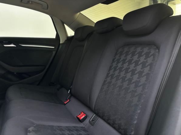 Audi A3 III (8V) с пробегом 2015 года, цена 1 575 000 рублей, 47556 км, седан, Автокод Объявления
