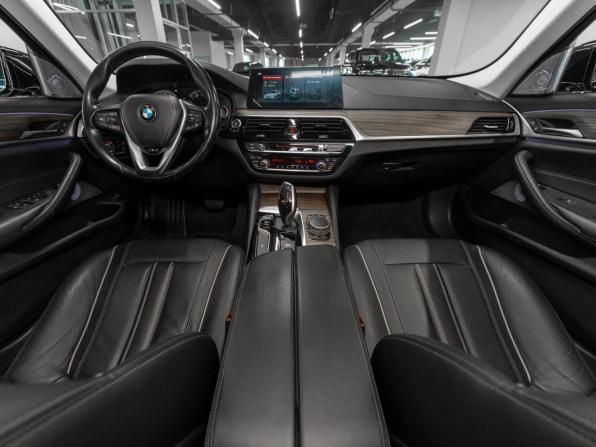 BMW 5 серии VII (G30/G31/G38) с пробегом 2017 года, цена 3 290 000 рублей, 108250 км, седан, Автокод Объявления