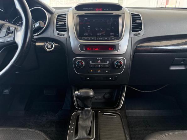 Kia Sorento II Рестайлинг с пробегом 2016 года, цена 1 769 000 рублей, 192760 км, внедорожник, Автокод Объявления