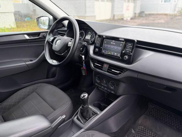 Skoda Rapid II с пробегом 2021 года, цена 1 390 000 рублей, 122000 км, лифтбек, Автокод Объявления