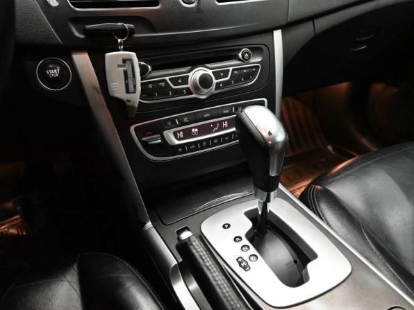 Renault Latitude I с пробегом 2010 года, цена 795 000 рублей, 206438 км, седан, Автокод Объявления