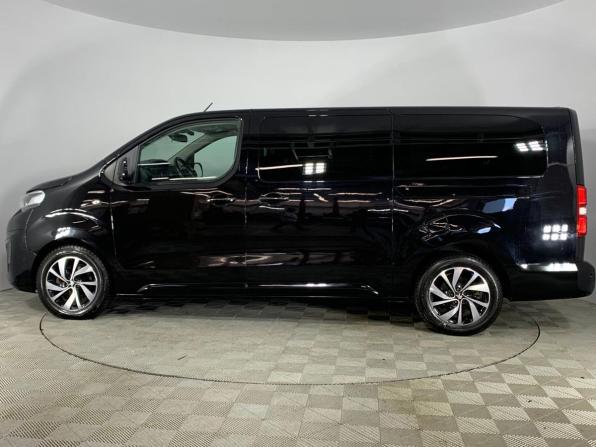 Peugeot Traveller I с пробегом 2019 года, цена 2 340 000 рублей, 107414 км, минивэн, Автокод Объявления