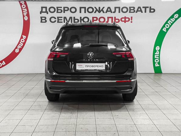 Volkswagen Tiguan II Рестайлинг с пробегом 2021 года, цена 2 790 000 рублей, 47774 км, внедорожник, Автокод Объявления