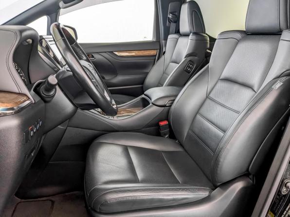 Toyota Alphard III с пробегом 2016 года, цена 4 325 000 рублей, 89908 км, минивэн, Автокод Объявления
