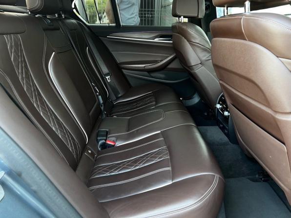 BMW 5 серии VII (G30/G31/G38) с пробегом 2019 года, цена 3 990 000 рублей, 98059 км, седан, Автокод Объявления