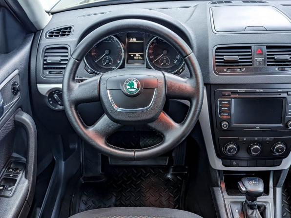 Skoda Yeti I с пробегом 2012 года, цена 799 000 рублей, 135072 км, внедорожник, Автокод Объявления