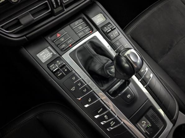 Porsche Macan I Рестайлинг с пробегом 2021 года, цена 4 770 000 рублей, 92778 км, внедорожник, Автокод Объявления