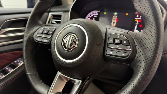MG RX8 с пробегом 2024 года, цена 4 700 000 рублей, 16401 км, внедорожник, Автокод Объявления