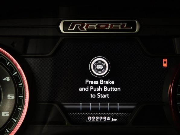 Ram 1500 V с пробегом 2022 года, цена 7 361 000 рублей, 22733 км, offers.body_type.unknown, Автокод Объявления