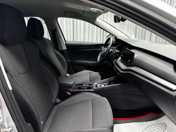 Skoda Octavia IV (A8) с пробегом 2021 года, цена 2 370 000 рублей, 83979 км, лифтбек, Автокод Объявления