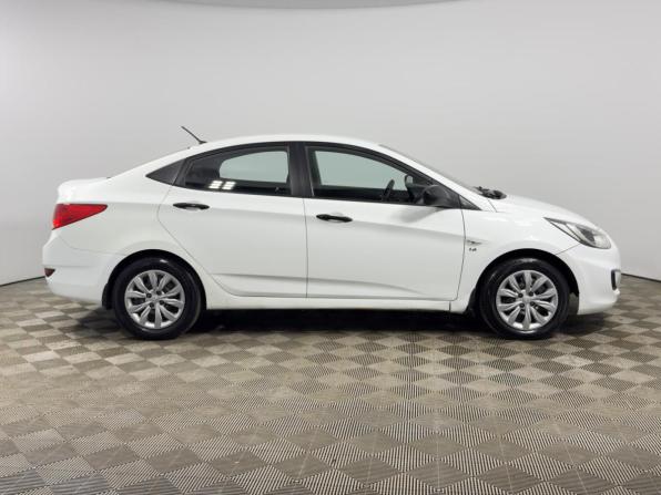 Hyundai Solaris I с пробегом 2013 года, цена 675 500 рублей, 185640 км, седан, Автокод Объявления