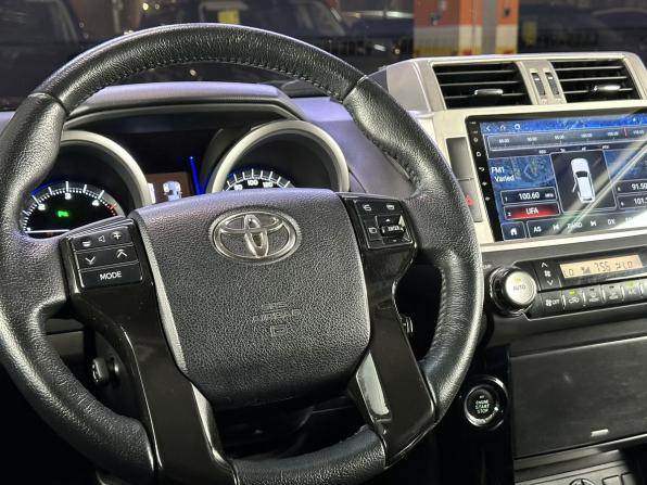 Toyota Land Cruiser Prado 150 Series Рестайлинг 2 с пробегом 2017 года, цена 3 999 000 рублей, 258184 км, внедорожник, Автокод Объявления