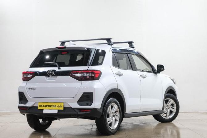 Toyota Raize I с пробегом 2021 года, цена 1 689 000 рублей, 46000 км, внедорожник, Автокод Объявления