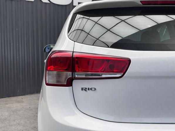 Kia Rio III Рестайлинг с пробегом 2016 года, цена 1 197 000 рублей, 51436 км, хэтчбек, Автокод Объявления