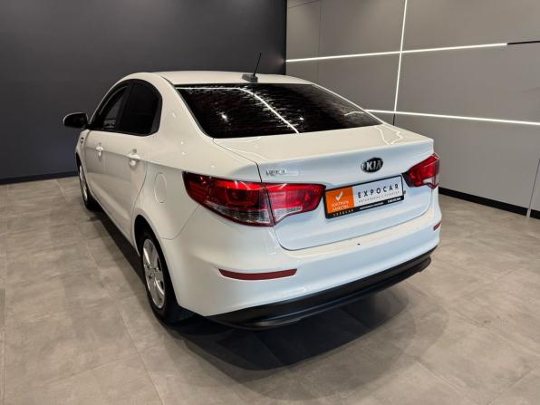 Kia Rio III Рестайлинг с пробегом 2016 года, цена 1 160 000 рублей, 111000 км, седан, Автокод Объявления