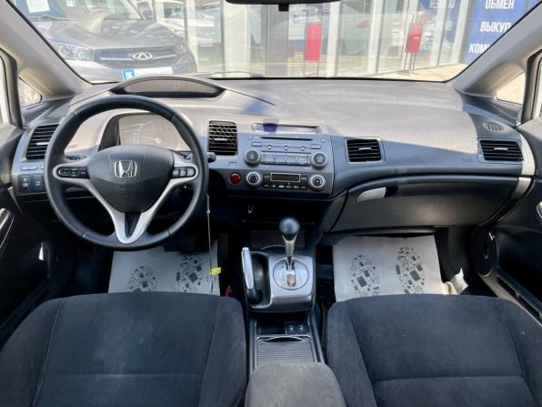 Honda Civic VIII Рестайлинг с пробегом 2009 года, цена 750 000 рублей, 391000 км, седан, Автокод Объявления