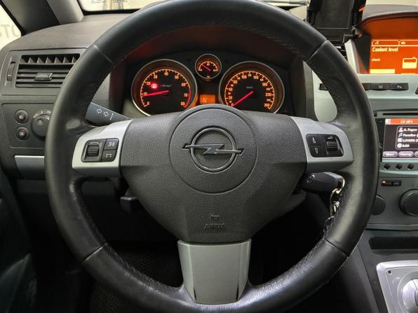 Opel Zafira B Рестайлинг с пробегом 2012 года, цена 599 000 рублей, 250000 км, минивэн, Автокод Объявления