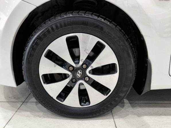 Hyundai Solaris I Рестайлинг с пробегом 2015 года, цена 1 220 000 рублей, 101090 км, седан, Автокод Объявления