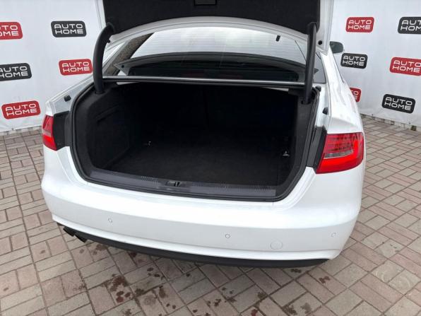 Audi A4 IV (B8) Рестайлинг с пробегом 2012 года, цена 1 100 000 рублей, 145300 км, седан, Автокод Объявления