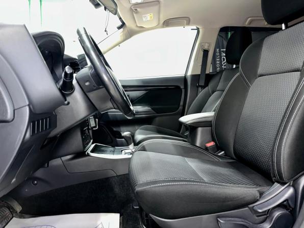 Mitsubishi Outlander III Рестайлинг 3 с пробегом 2019 года, цена 2 200 000 рублей, 145250 км, внедорожник, Автокод Объявления
