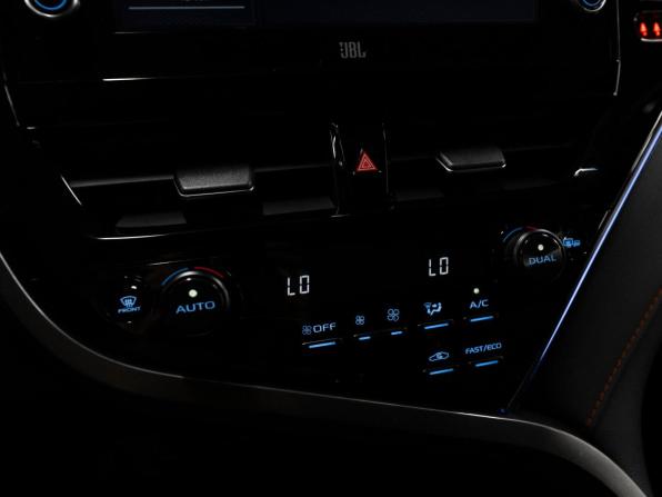 Toyota Camry VIII (XV70) Рестайлинг с пробегом 2021 года, цена 3 190 000 рублей, 61245 км, седан, Автокод Объявления