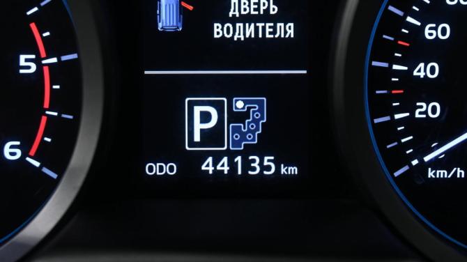 Toyota Land Cruiser 200 Series Рестайлинг 1 с пробегом 2015 года, цена 6 800 000 рублей, 48600 км, внедорожник, Автокод Объявления