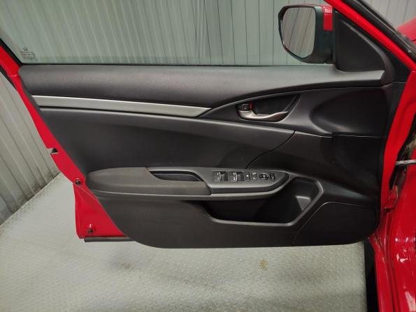 Honda Civic X с пробегом 2016 года, цена 1 450 000 рублей, 167512 км, хэтчбек, Автокод Объявления