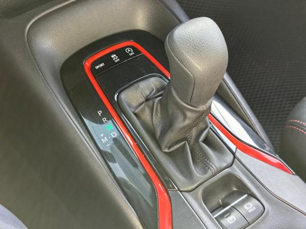 Toyota Levin XII (E210) с пробегом 2021 года, цена 2 000 000 рублей, 40000 км, седан, Автокод Объявления