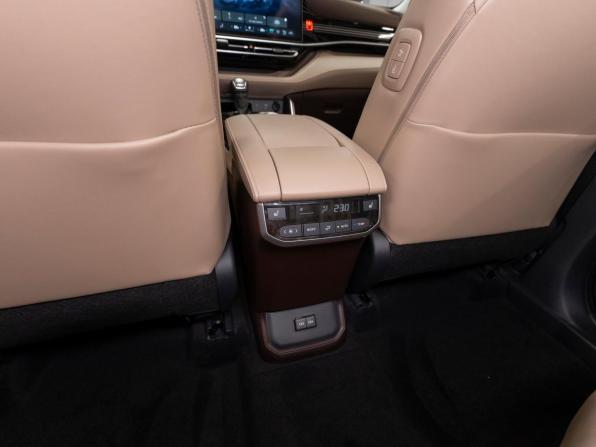 Toyota Highlander IV (XU70) с пробегом 2026 года, цена 5 600 000 рублей, 50 км, внедорожник, Автокод Объявления