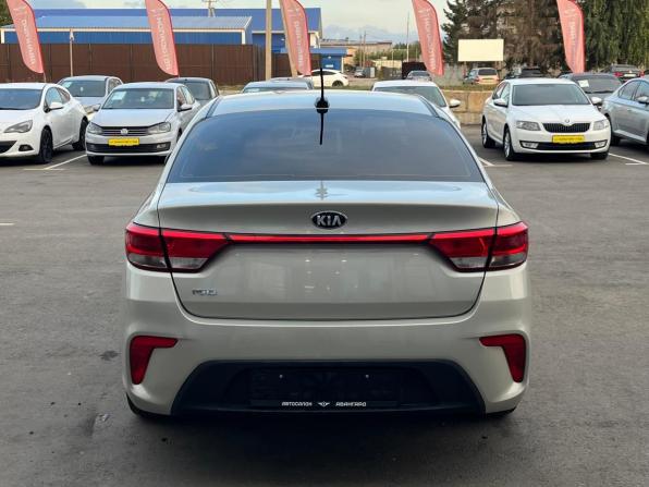Kia Rio IV с пробегом 2019 года, цена 1 350 000 рублей, 80589 км, седан, Автокод Объявления