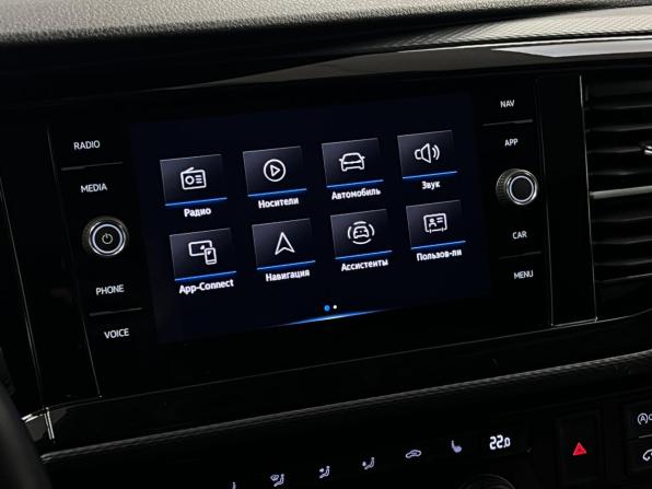 Volkswagen Multivan T6 Рестайлинг с пробегом 2022 года, цена 8 363 000 рублей, 58697 км, минивэн, Автокод Объявления