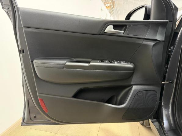 Kia Sportage IV с пробегом 2017 года, цена 2 100 000 рублей, 129287 км, внедорожник, Автокод Объявления