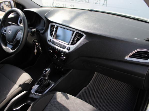 Hyundai Solaris II с пробегом 2019 года, цена 1 519 000 рублей, 69811 км, седан, Автокод Объявления