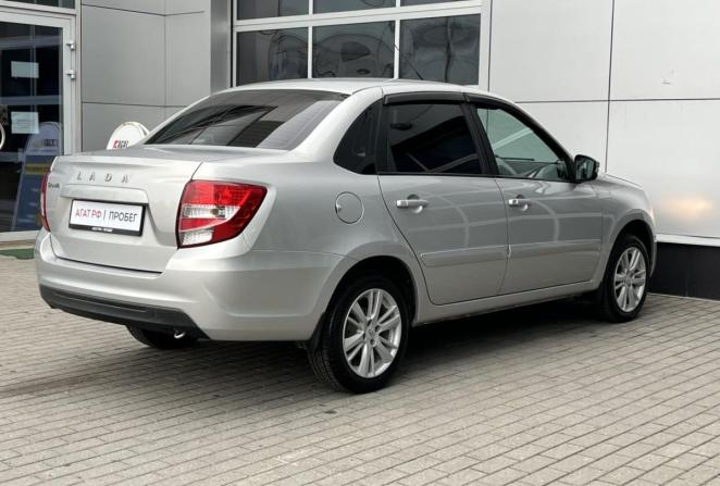 Lada (ВАЗ) Granta I Рестайлинг с пробегом 2022 года, цена 800 000 рублей, 39966 км, седан, Автокод Объявления