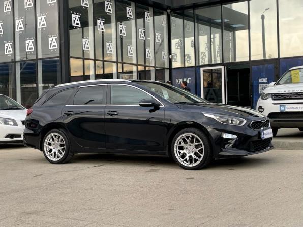 Kia Ceed III с пробегом 2019 года, цена 1 387 000 рублей, 172800 км, универсал, Автокод Объявления