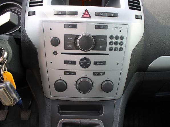 Opel Zafira B Рестайлинг с пробегом 2014 года, цена 819 000 рублей, 154988 км, компактвэн, Автокод Объявления