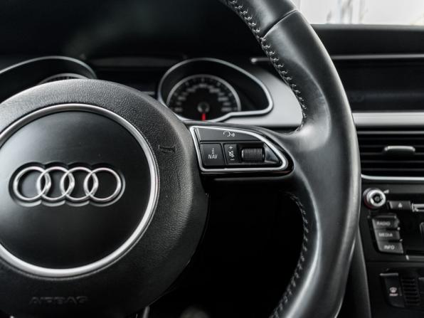Audi A5 I (8T) Рестайлинг с пробегом 2013 года, цена 2 000 000 рублей, 199389 км, лифтбек, Автокод Объявления