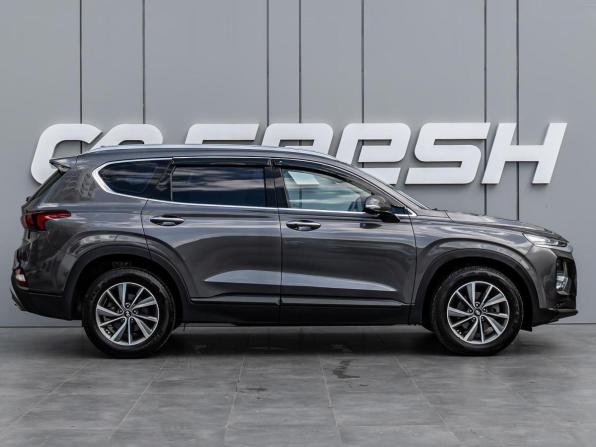 Hyundai Santa Fe IV с пробегом 2019 года, цена 3 190 000 рублей, 122376 км, внедорожник, Автокод Объявления