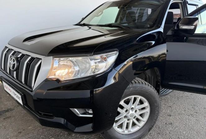 Toyota Land Cruiser Prado 150 Series Рестайлинг 2 с пробегом 2018 года, цена 3 430 000 рублей, 208252 км, внедорожник, Автокод Объявления
