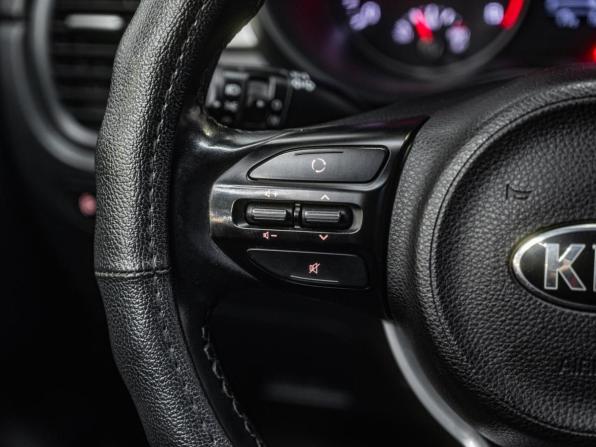 Kia Rio IV с пробегом 2018 года, цена 1 079 000 рублей, 147223 км, седан, Автокод Объявления