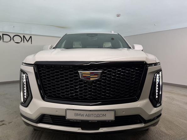 Cadillac Escalade V Рестайлинг с пробегом 2024 года, цена 17 510 000 рублей, 6803 км, внедорожник, Автокод Объявления